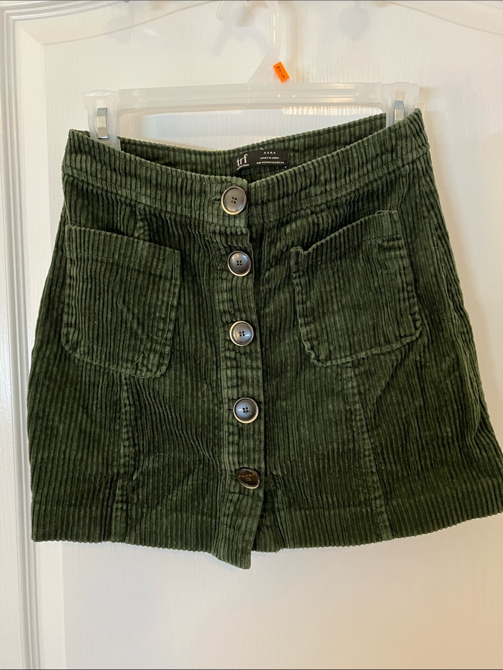 XS olive green corduroy miniskirt with pockets